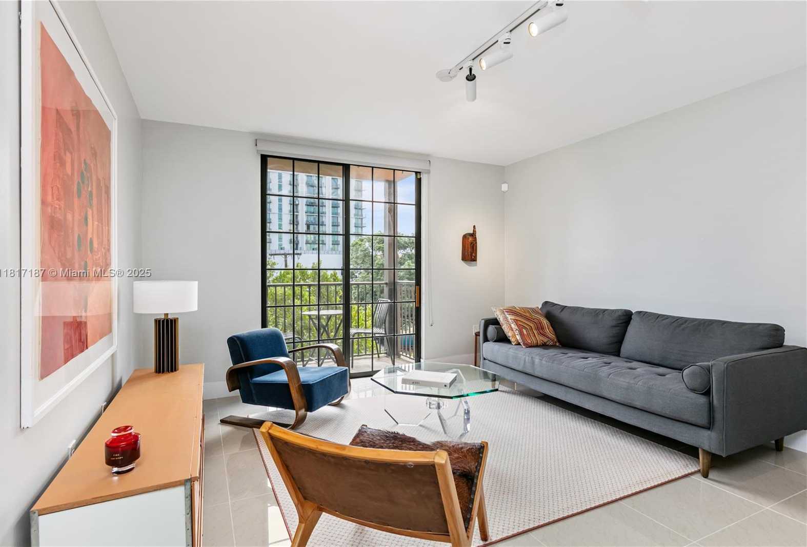 Small Image of 1900 VAN BUREN ST #407B, Hollywood Number 3