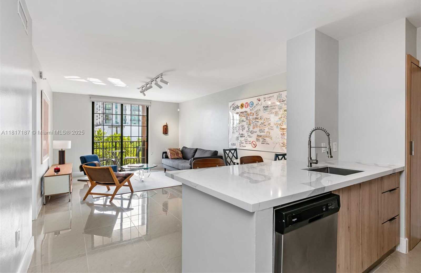 Small Image of 1900 VAN BUREN ST #407B, Hollywood Number 4