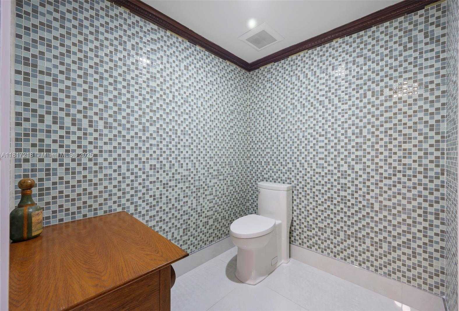 Small Image of 3201 NORTH EAST 183RD ST #1702, Aventura Number 13