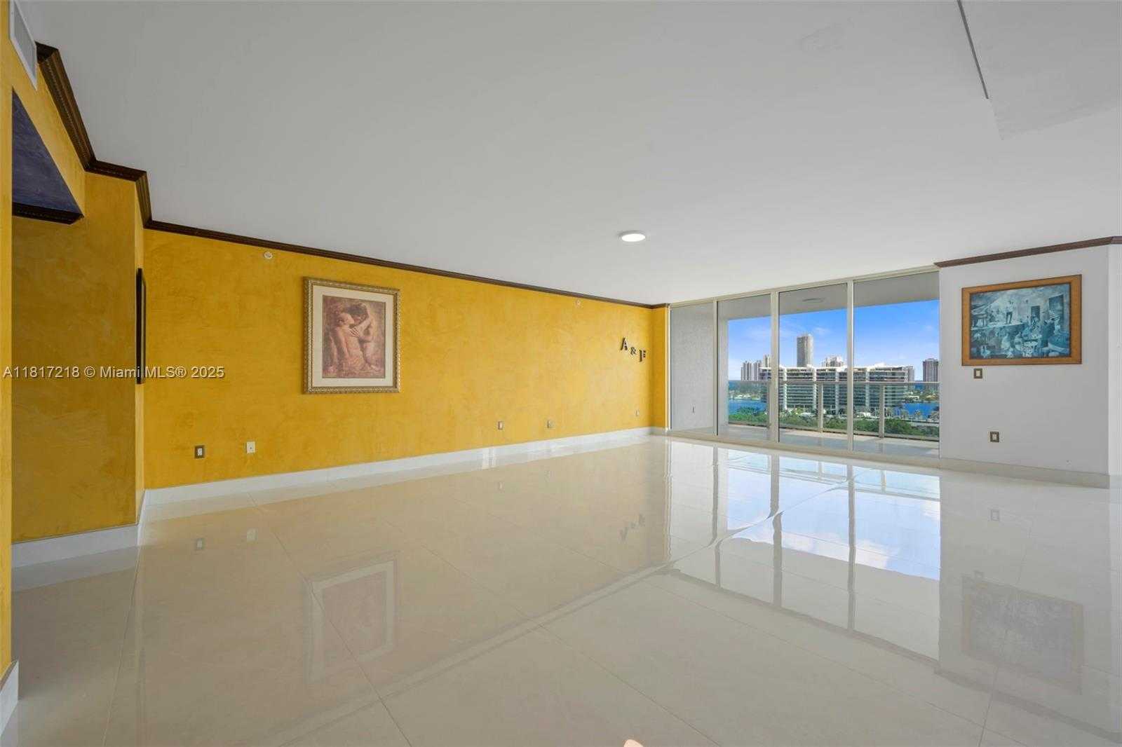Small Image of 3201 NORTH EAST 183RD ST #1702, Aventura Number 4