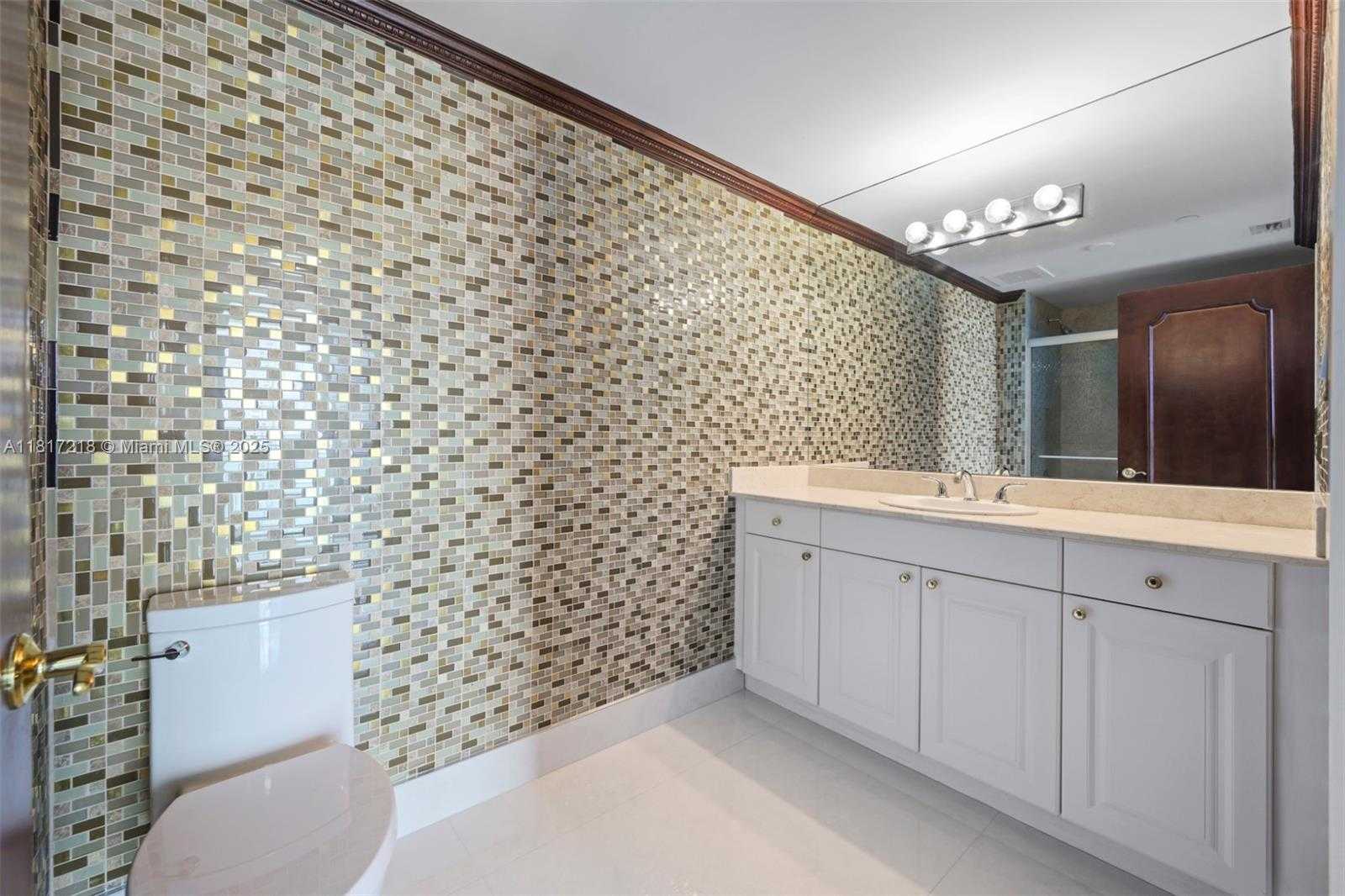 Small Image of 3201 NORTH EAST 183RD ST #1702, Aventura Number 8