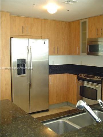 Small Image of 7900 HARBOR ISLAND DR #817, North Bay Village Number 8
