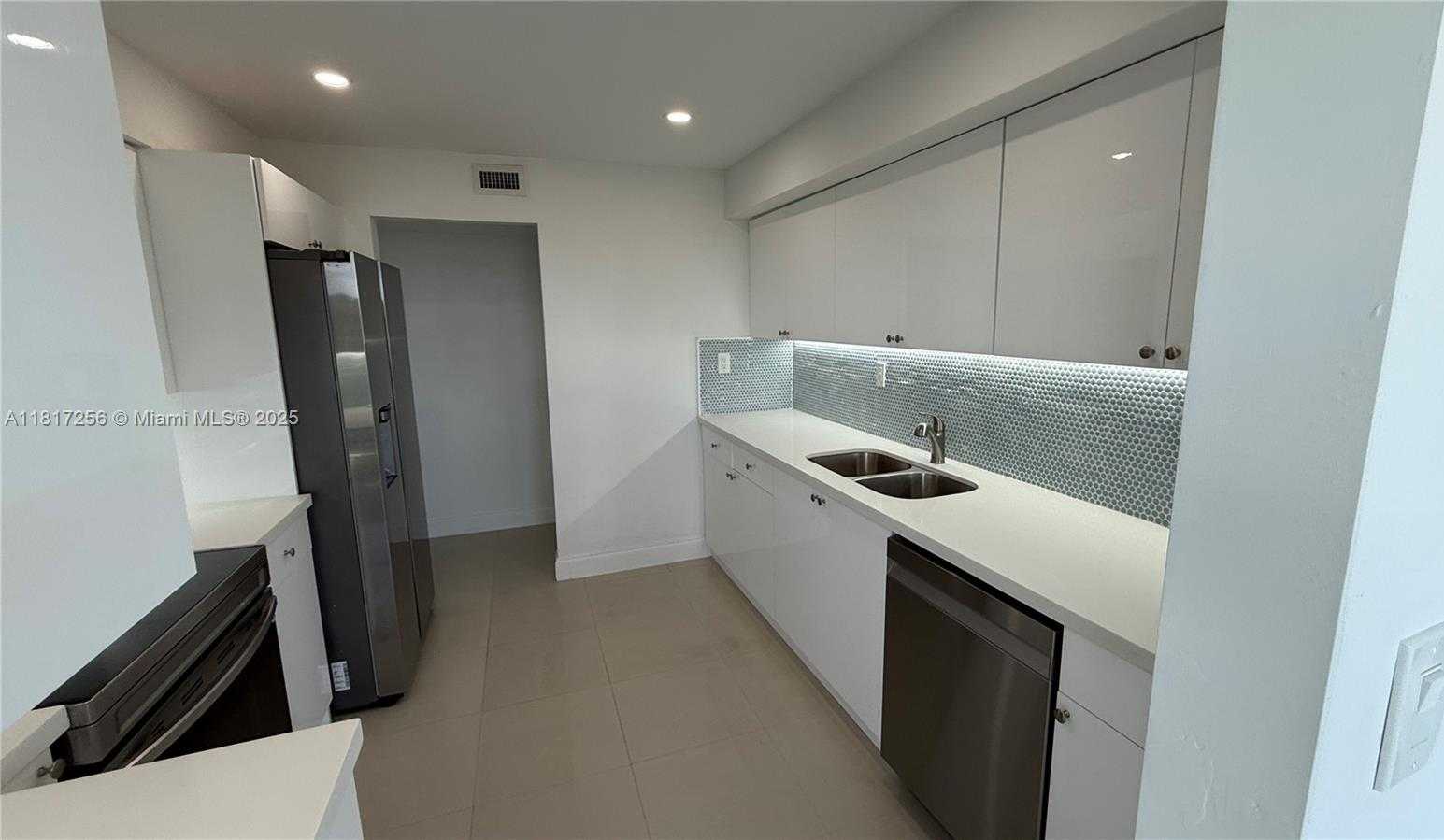 Small Image of 16546 NORTH EAST 26TH AVE #4H, North Miami Beach Number 14