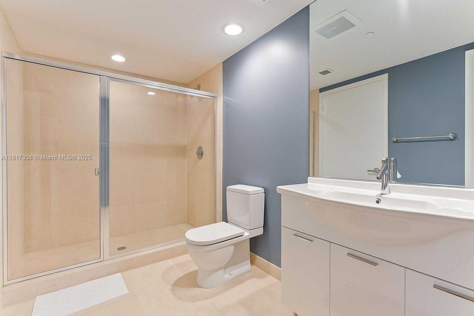 Small Image of 495 BRICKELL AVE #5104, Miami Number 16
