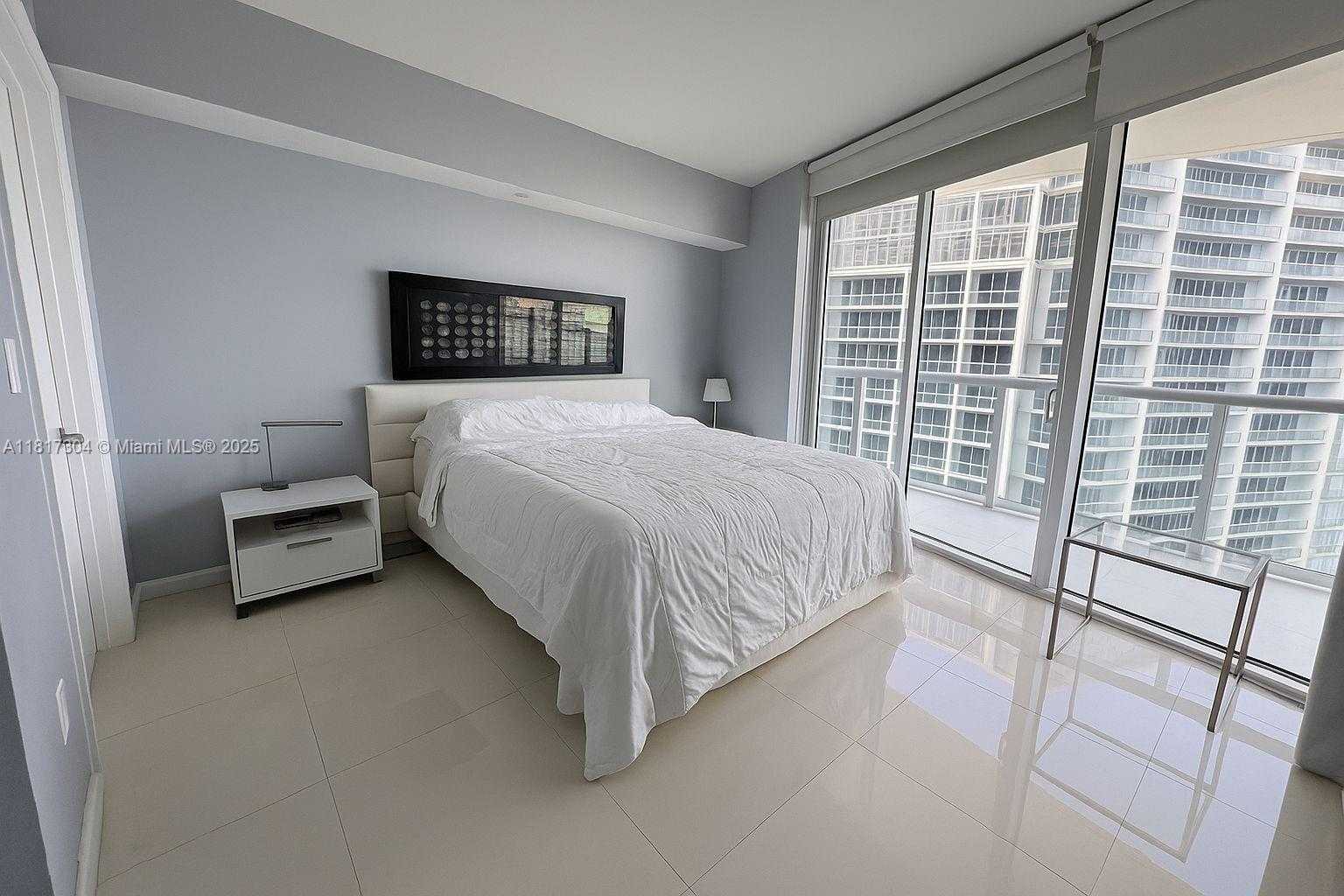 Small Image of 495 BRICKELL AVE #5104, Miami Number 9