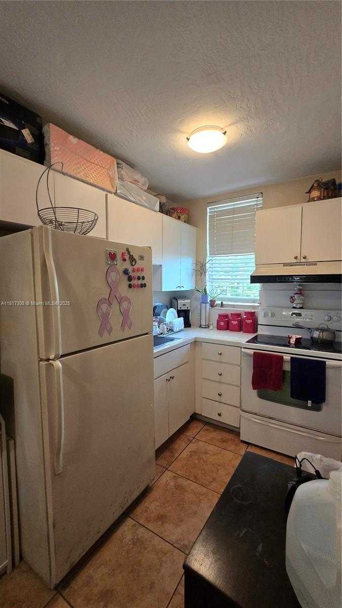 Small Image of 13655 NORTH EAST 10TH AVE #108, North Miami Number 16