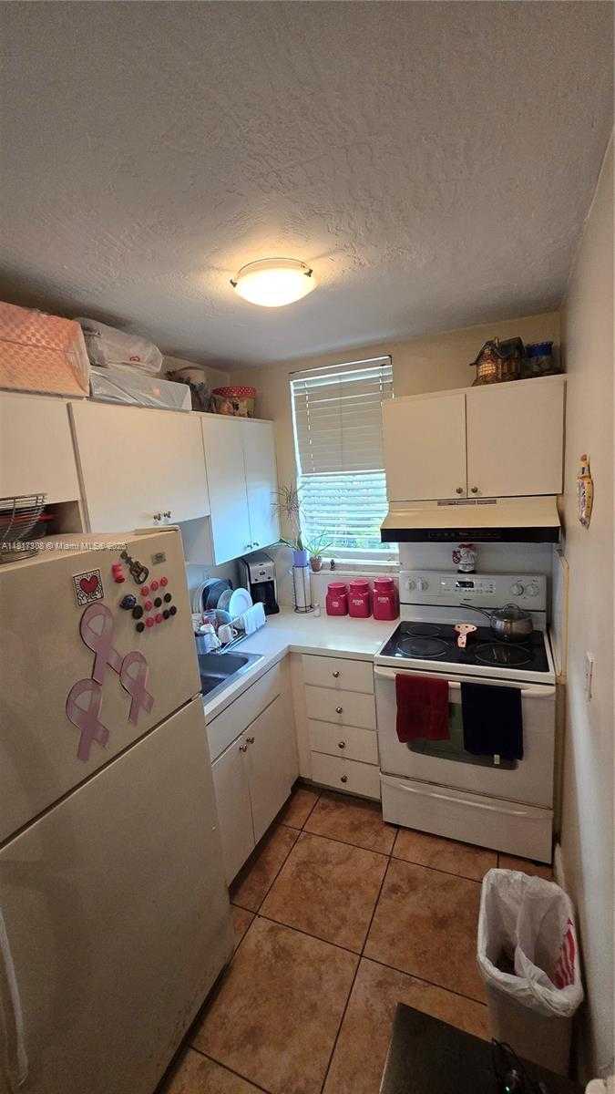 Small Image of 13655 NORTH EAST 10TH AVE #108, North Miami Number 17