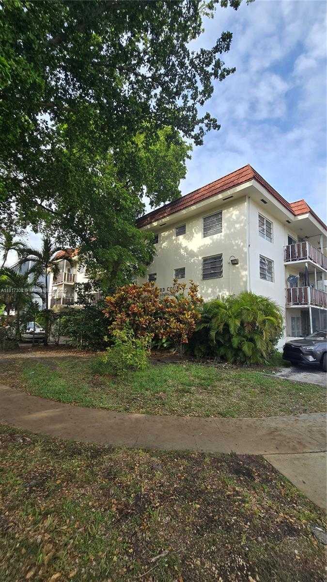 Small Image of 13655 NORTH EAST 10TH AVE #108, North Miami Number 2
