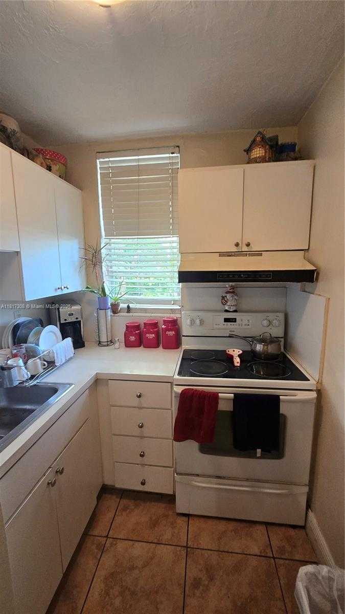 Small Image of 13655 NORTH EAST 10TH AVE #108, North Miami Number 20