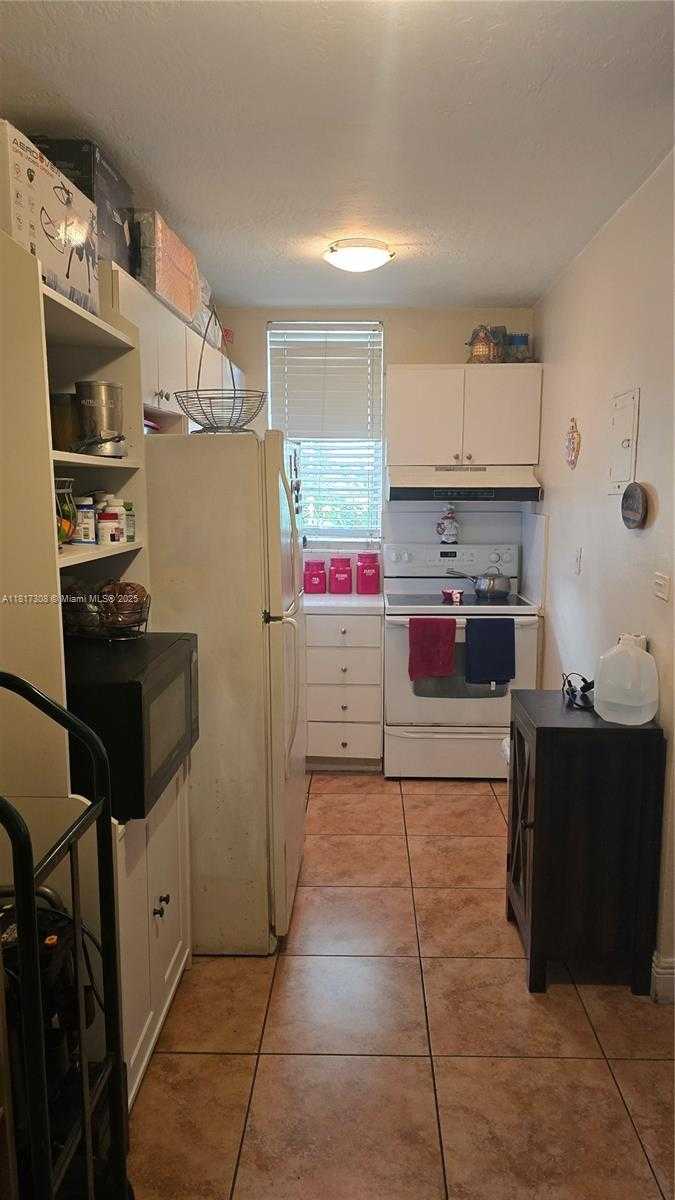 Small Image of 13655 NORTH EAST 10TH AVE #108, North Miami Number 21