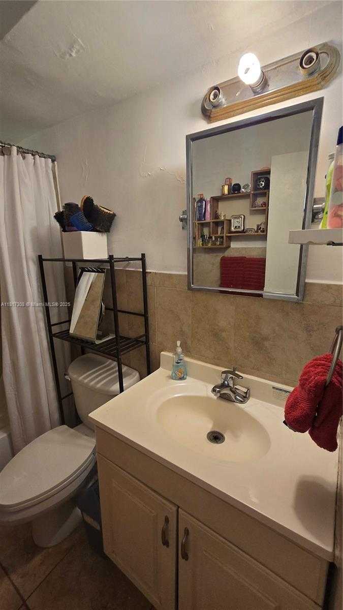 Small Image of 13655 NORTH EAST 10TH AVE #108, North Miami Number 25