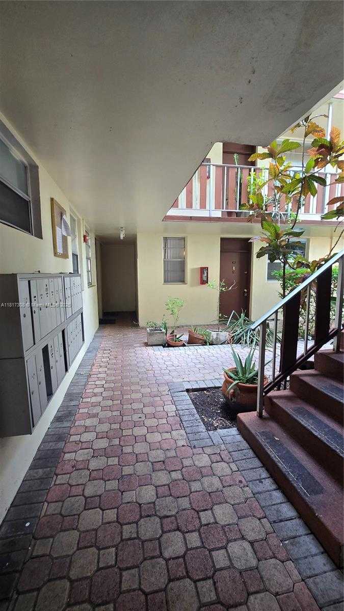 Small Image of 13655 NORTH EAST 10TH AVE #108, North Miami Number 5