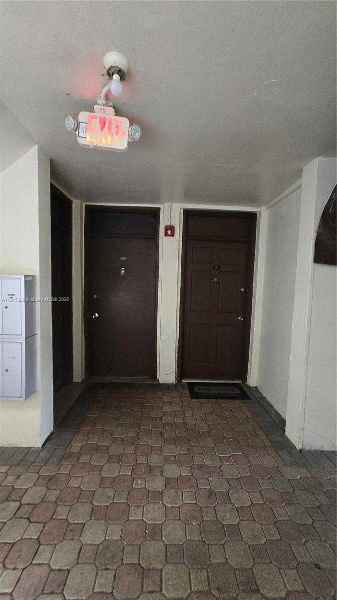 Small Image of 13655 NORTH EAST 10TH AVE #108, North Miami Number 7
