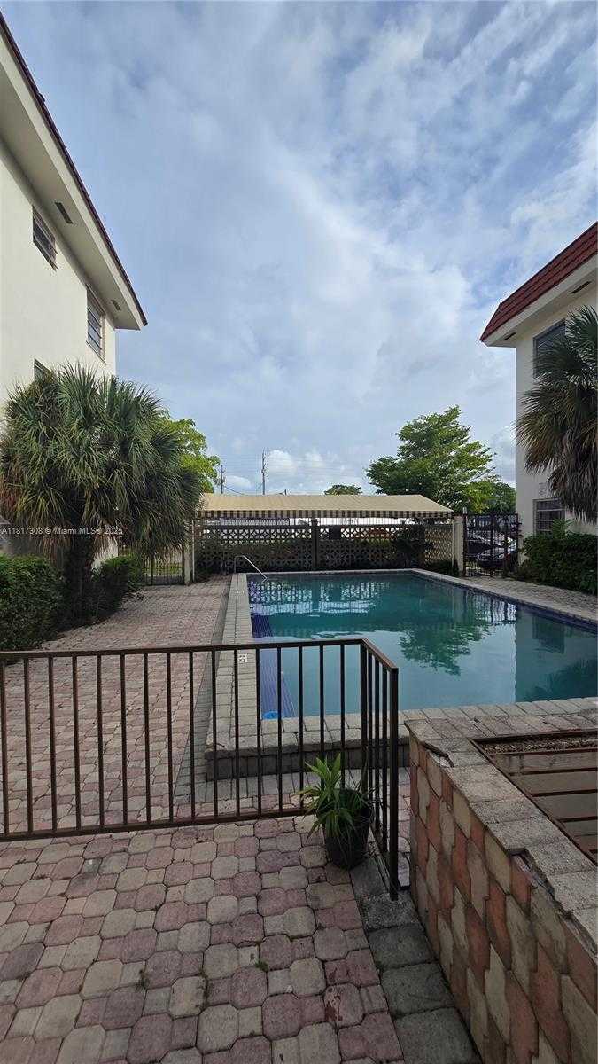 Small Image of 13655 NORTH EAST 10TH AVE #108, North Miami Number 9