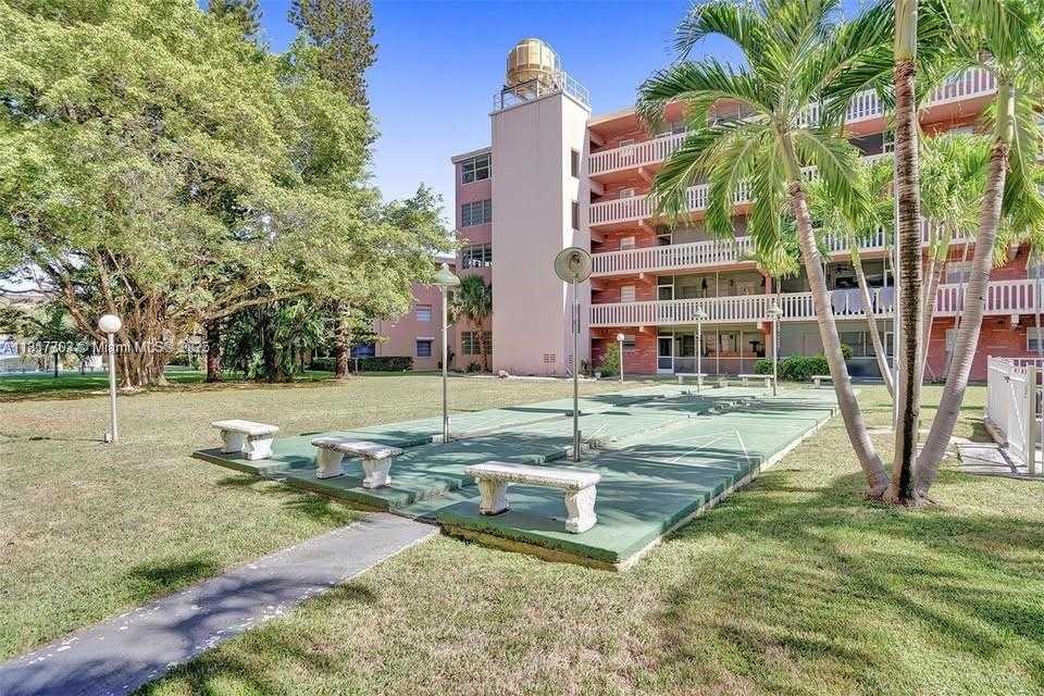 Small Image of 180 NORTH EAST 12TH AVE #14A, Hallandale Beach Number 2