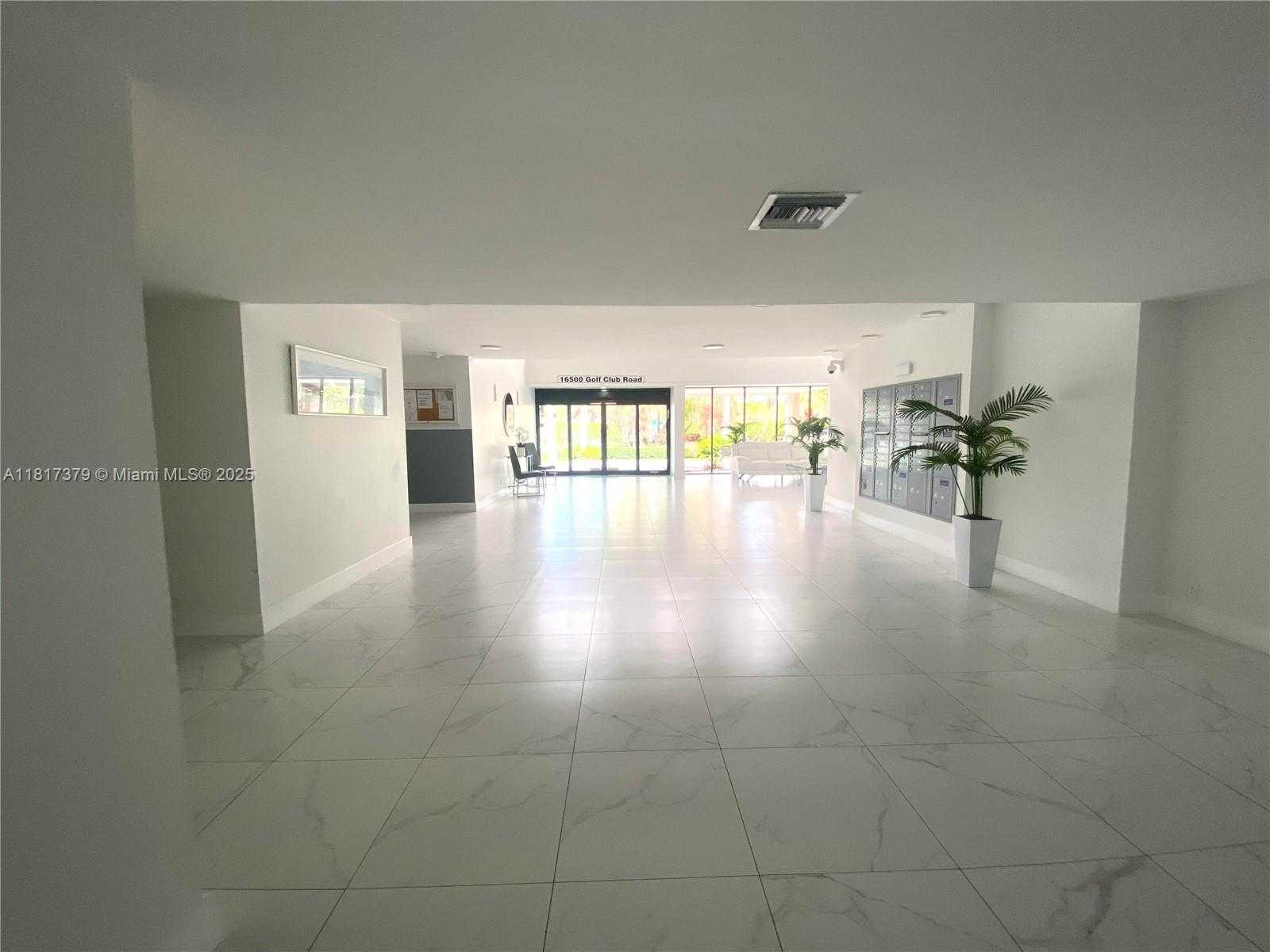 Small Image of 16500 GOLF CLUB RD #306, Weston Number 41