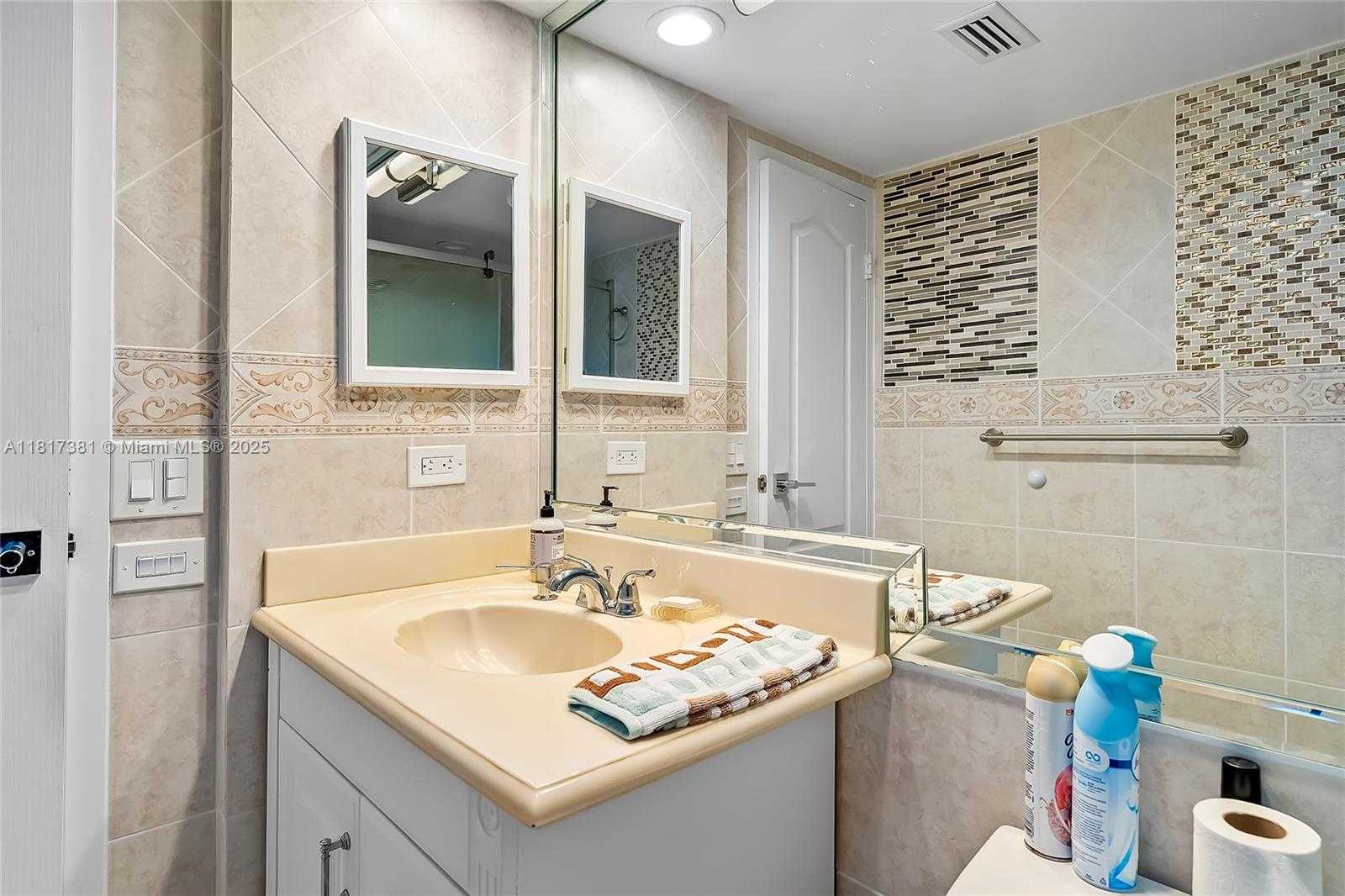 Small Image of 250 174TH ST #1704, Sunny Isles Beach Number 36