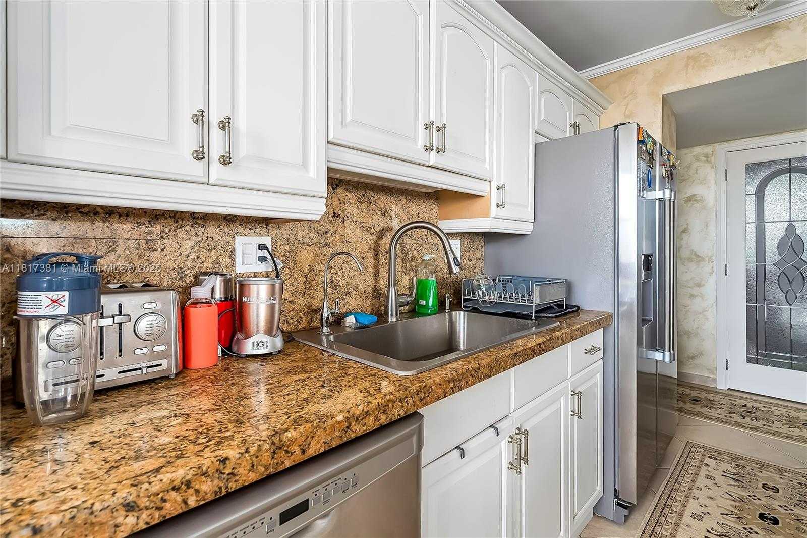 Small Image of 250 174TH ST #1704, Sunny Isles Beach Number 4
