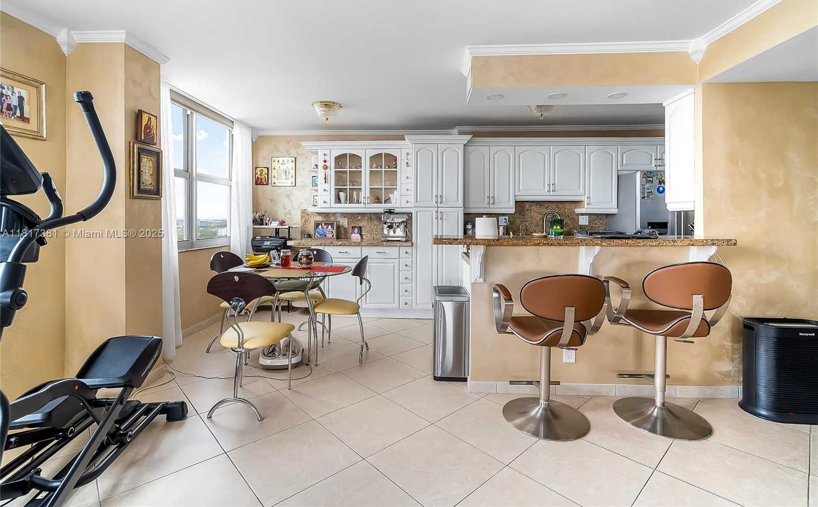 Small Image of 250 174TH ST #1704, Sunny Isles Beach Number 9