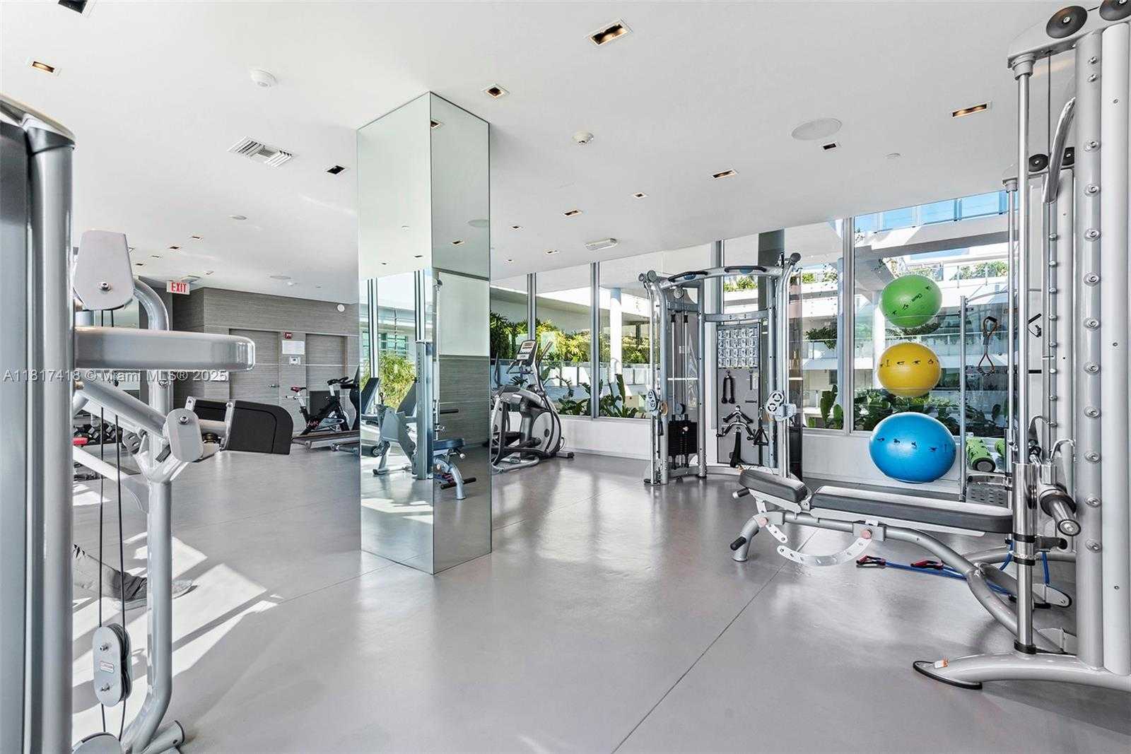 Small Image of 1201 20TH ST #310, Miami Beach Number 16