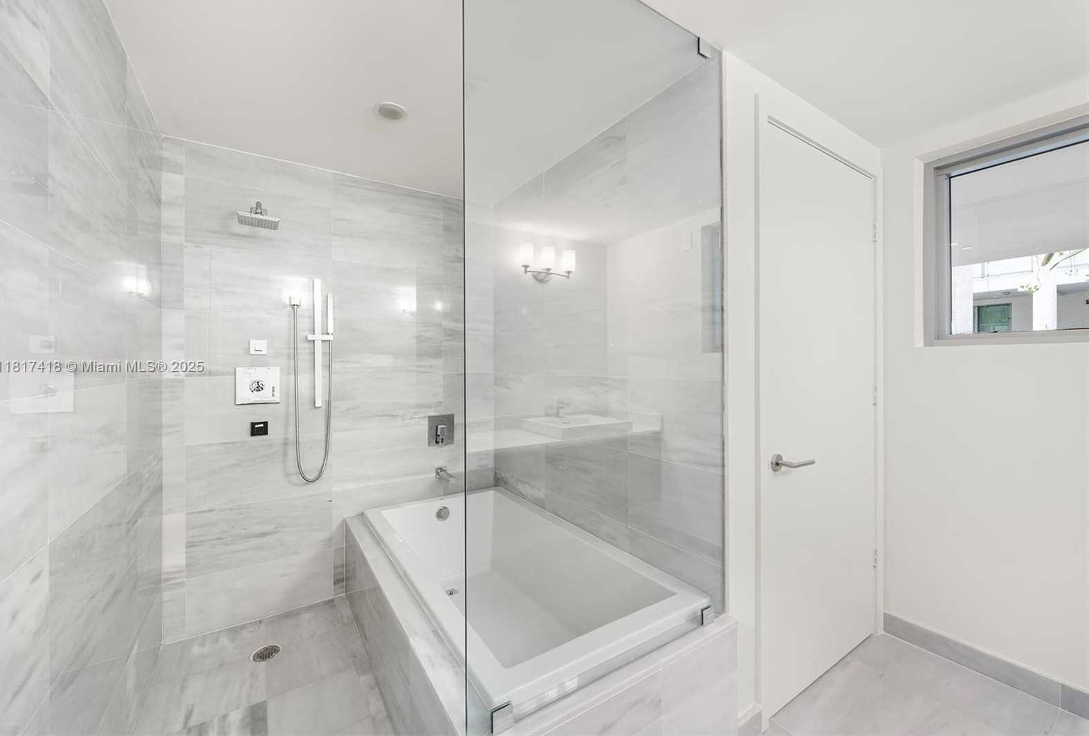 Small Image of 1201 20TH ST #310, Miami Beach Number 9