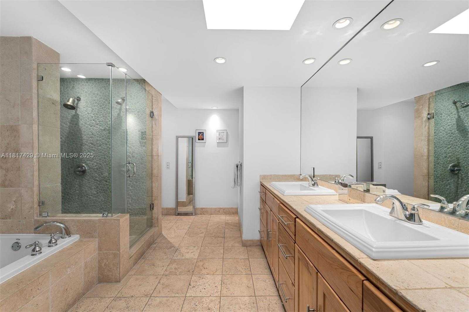 Small Image of 141 CRANDON BLVD #446, Key Biscayne Number 18
