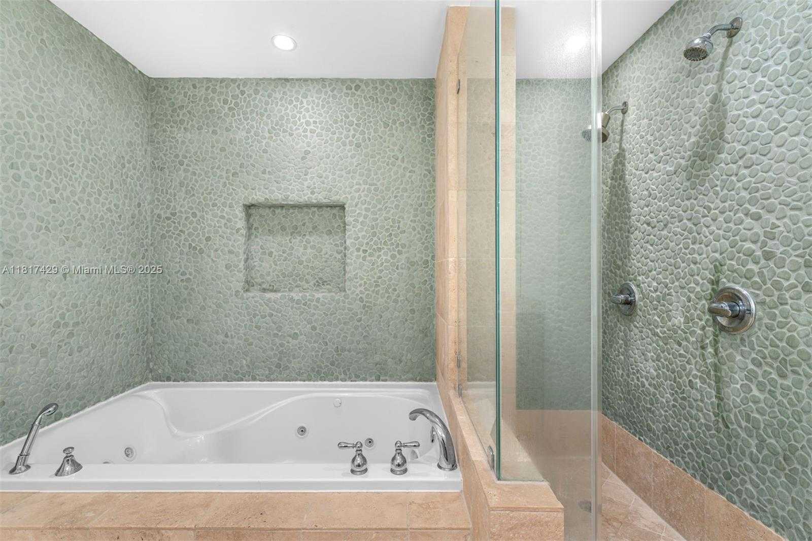 Small Image of 141 CRANDON BLVD #446, Key Biscayne Number 20