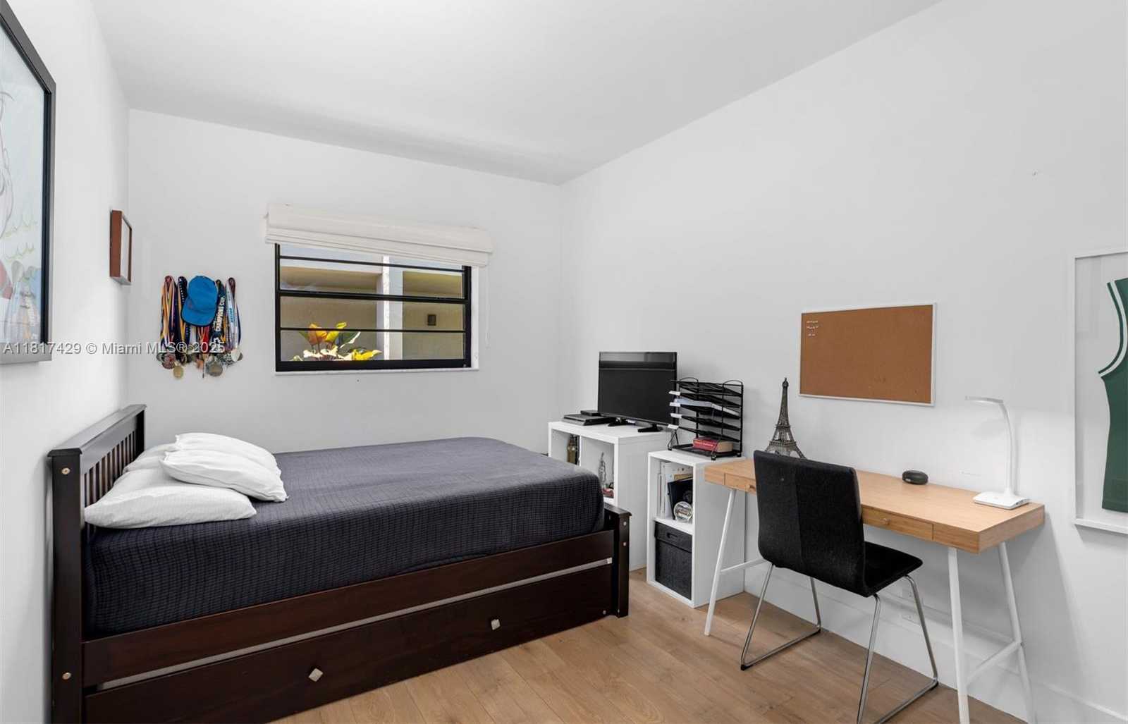 Small Image of 141 CRANDON BLVD #446, Key Biscayne Number 23