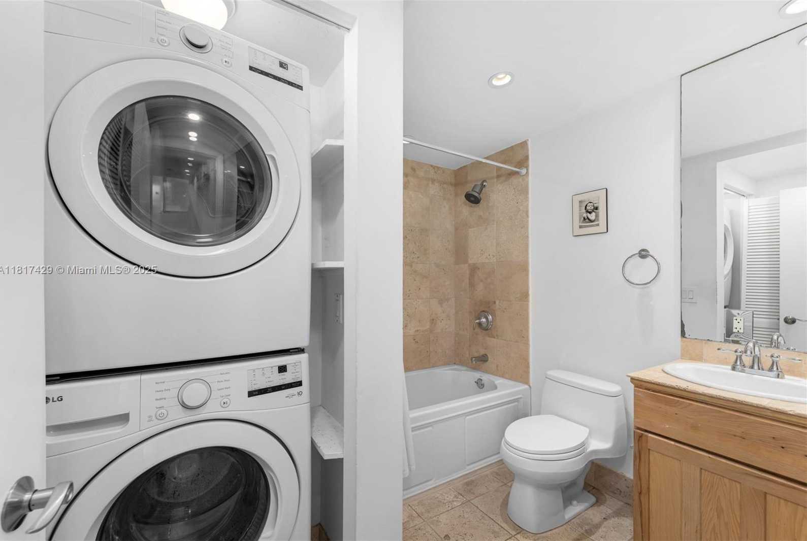 Small Image of 141 CRANDON BLVD #446, Key Biscayne Number 26