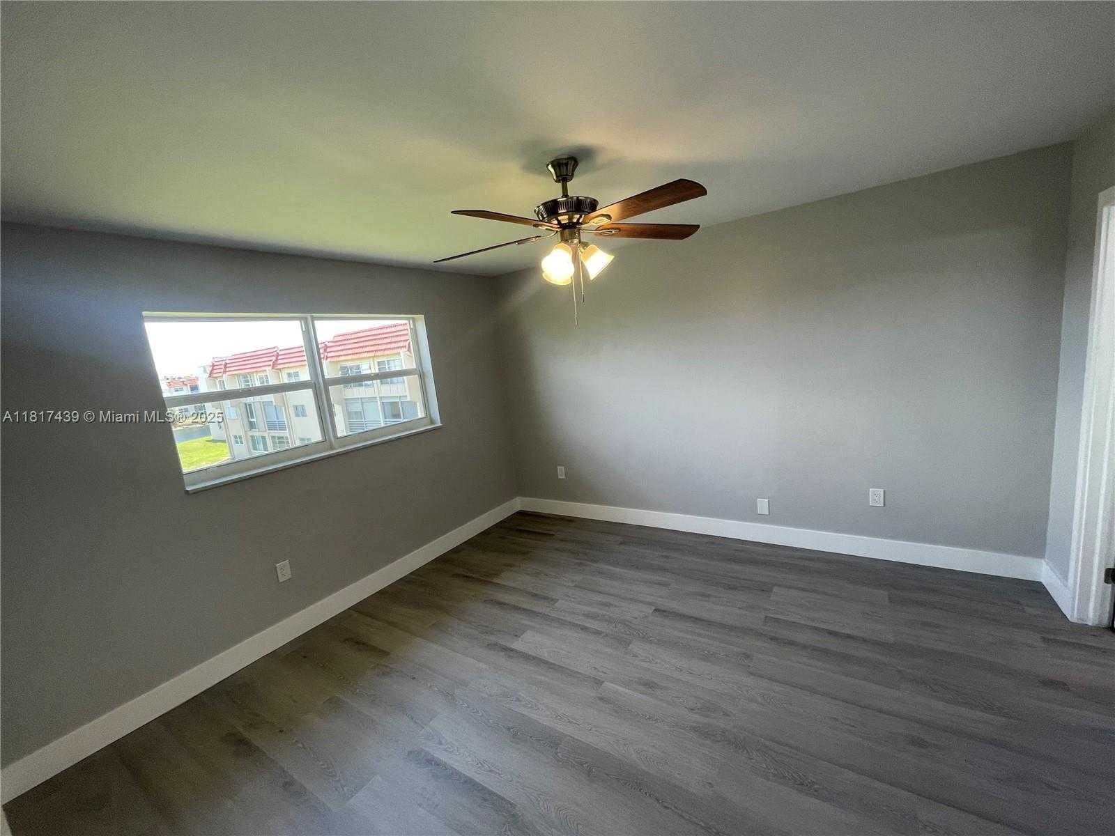 Small Image of 7960 NORTH SUNRISE LAKES DR #304, Sunrise Number 5