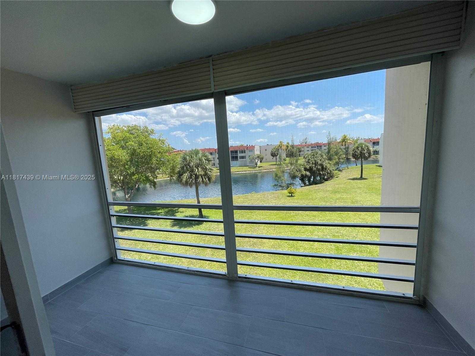 Small Image of 7960 NORTH SUNRISE LAKES DR #304, Sunrise Number 9