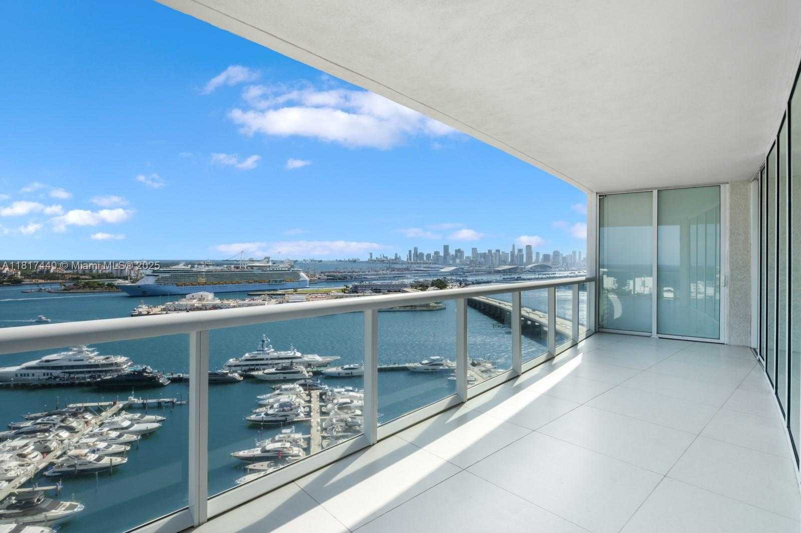 Small Image of 450 ALTON RD #2007, Miami Beach Number 21