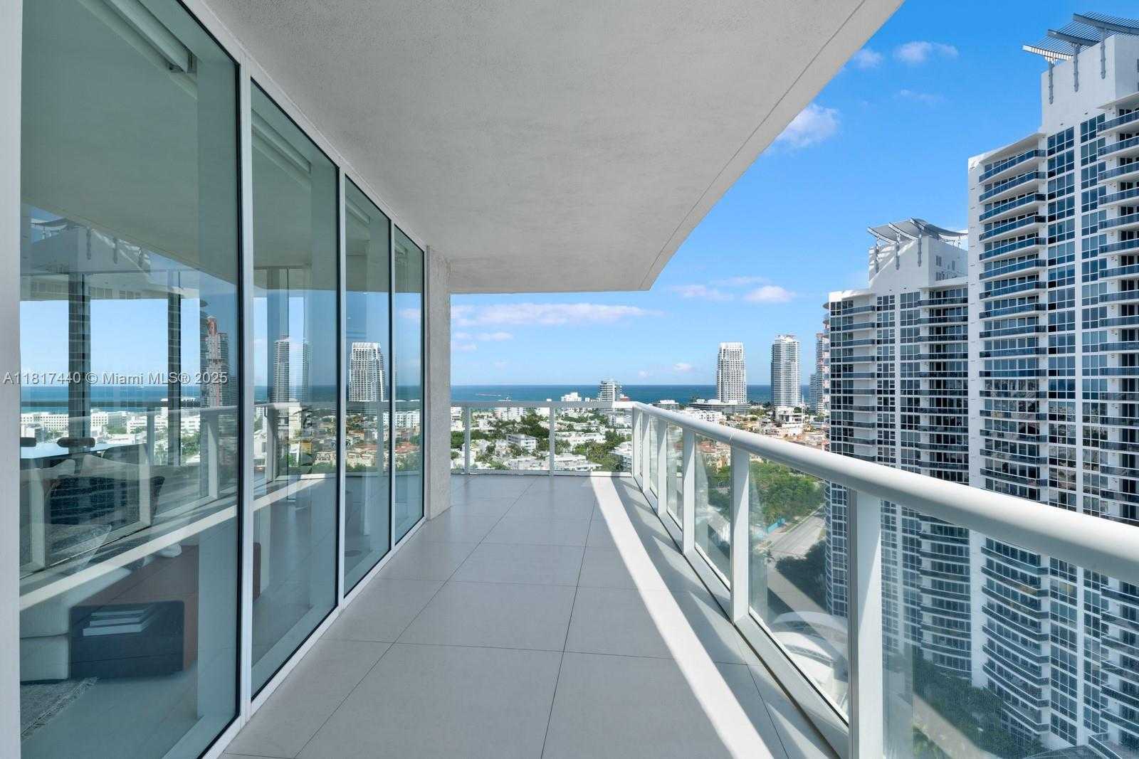 Small Image of 450 ALTON RD #2007, Miami Beach Number 24