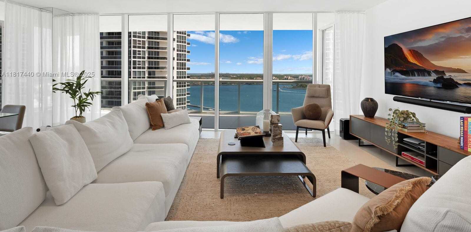 Small Image of 450 ALTON RD #2007, Miami Beach Number 4