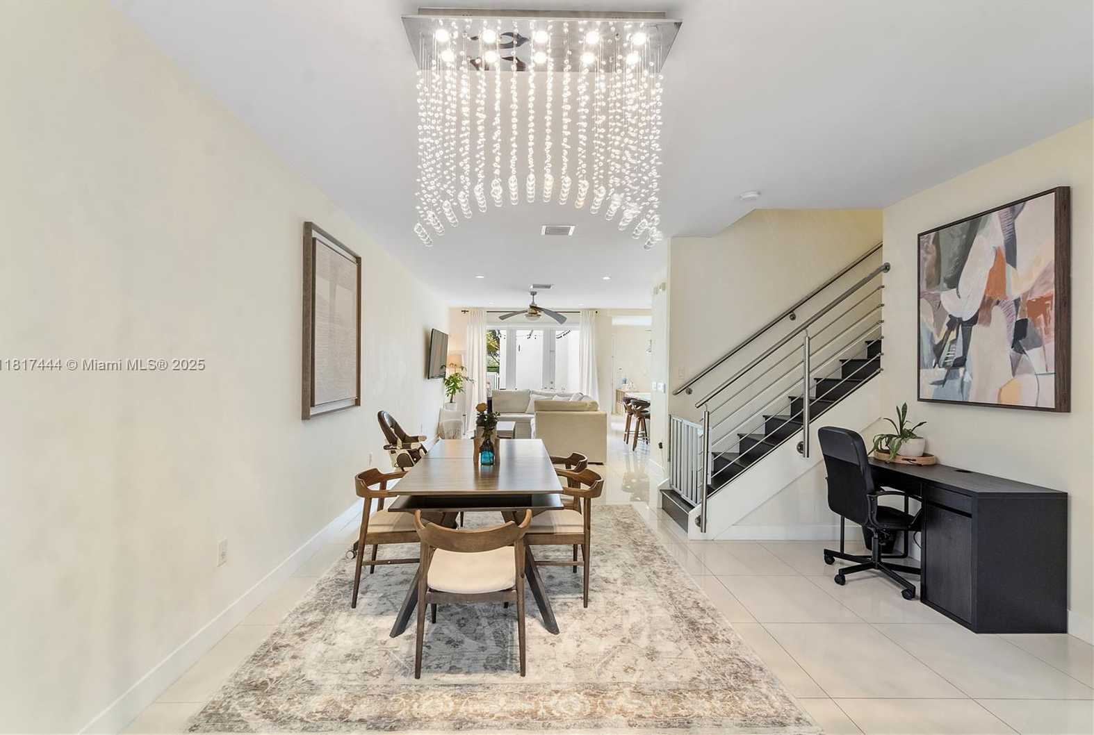 Small Image of 10540 NW 63rd Terrace, Doral, FL 33178, USA Number 3
