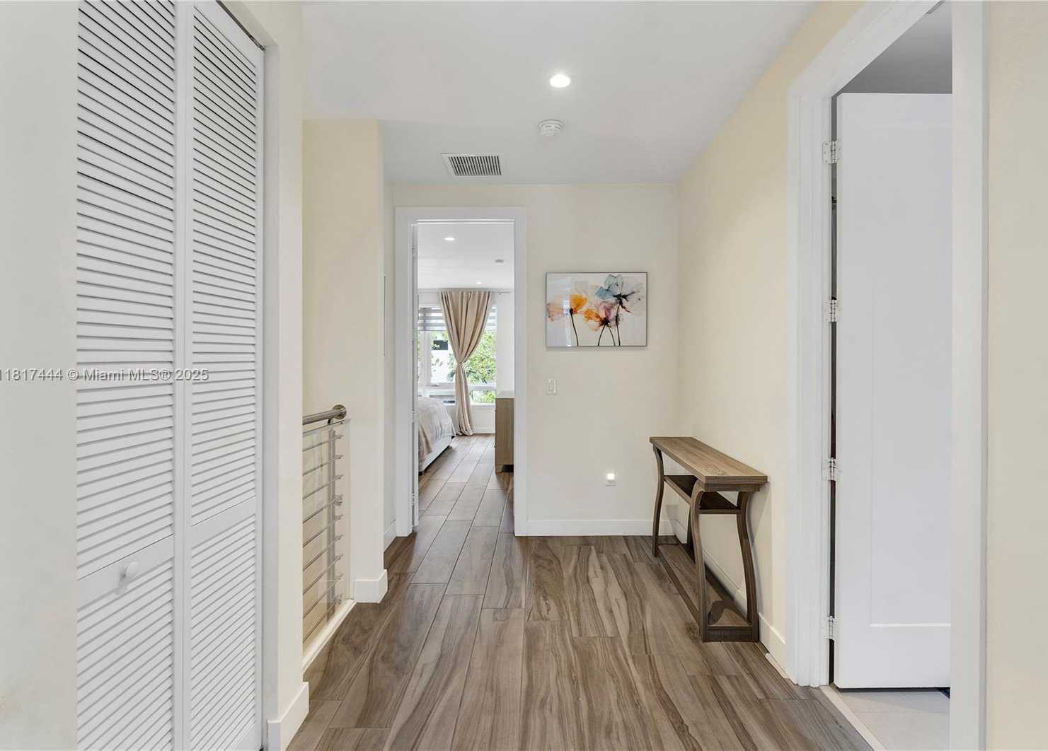 Small Image of 10540 NW 63rd Terrace, Doral, FL 33178, USA Number 31