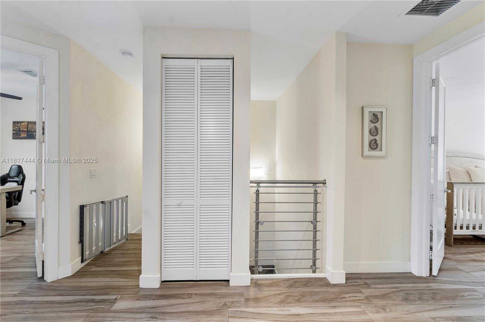 Small Image of 10540 NW 63rd Terrace, Doral, FL 33178, USA Number 32