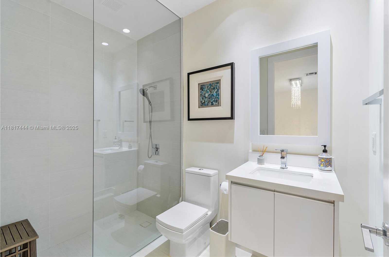 Small Image of 10540 NW 63rd Terrace, Doral, FL 33178, USA Number 35