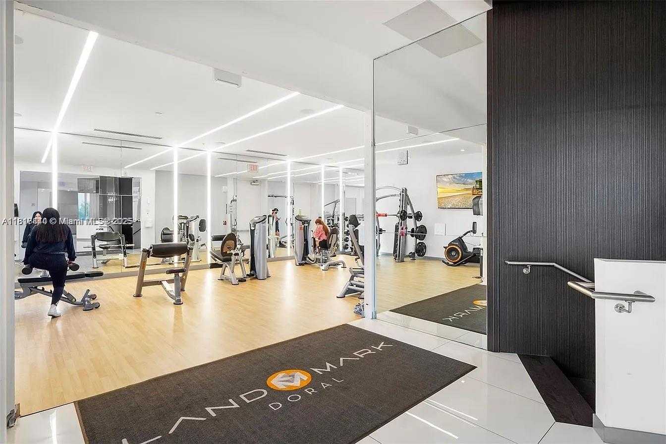 Small Image of 10540 NW 63rd Terrace, Doral, FL 33178, USA Number 52