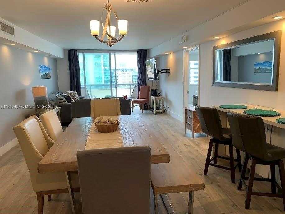 Small Image of 6039 COLLINS AVE #1131, Miami Beach Number 11