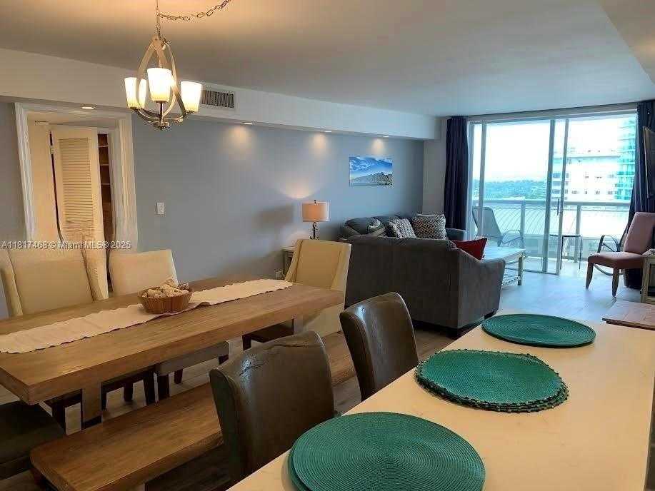 Small Image of 6039 COLLINS AVE #1131, Miami Beach Number 9