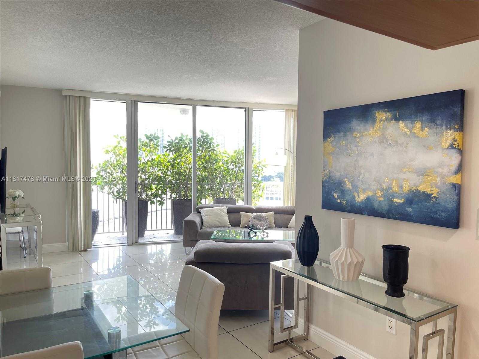 Small Image of 1750 NORTH BAYSHORE DR #1414, Miami Number 12
