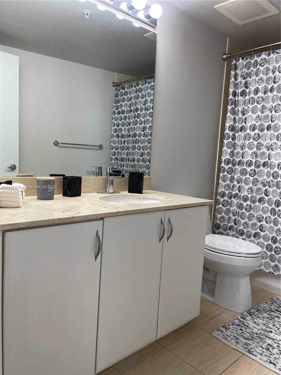 Small Image of 1750 NORTH BAYSHORE DR #1414, Miami Number 18