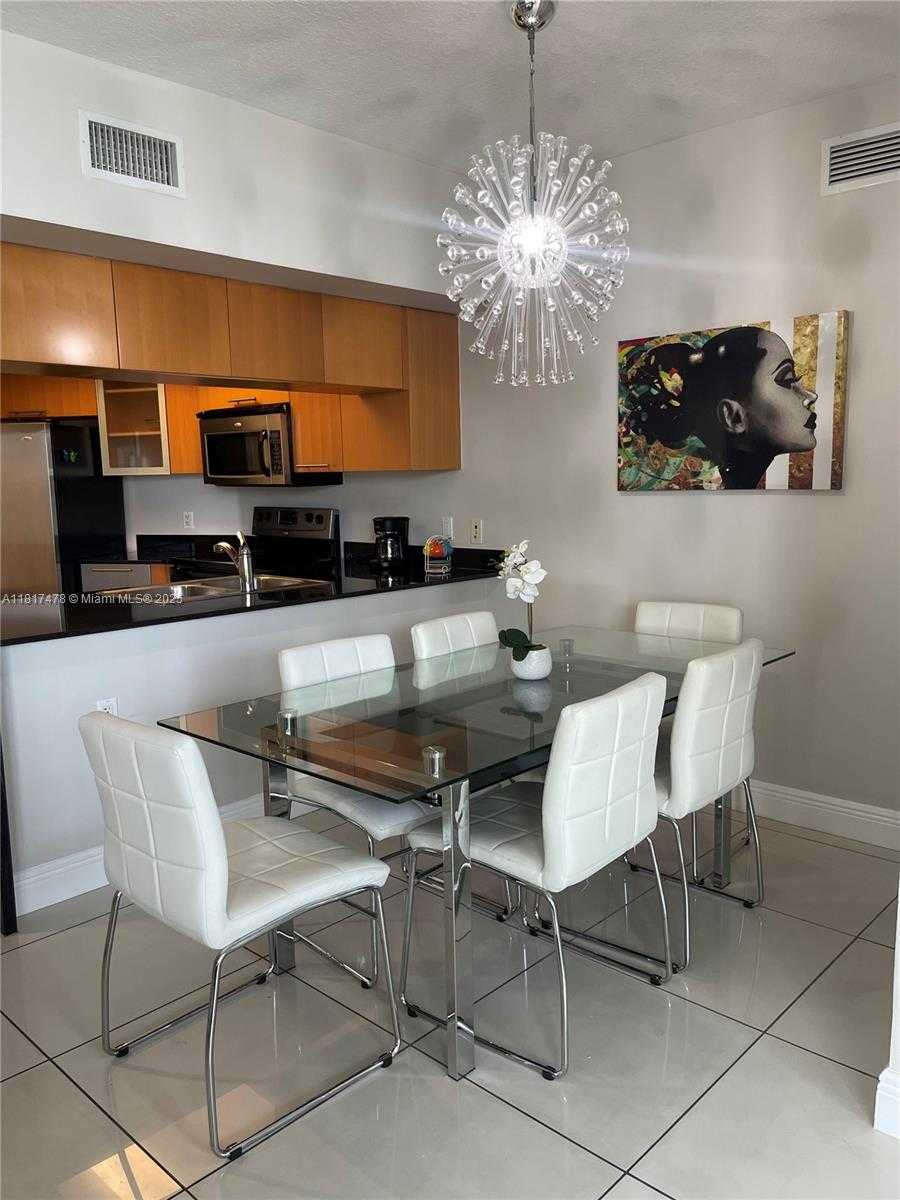 Small Image of 1750 NORTH BAYSHORE DR #1414, Miami Number 2