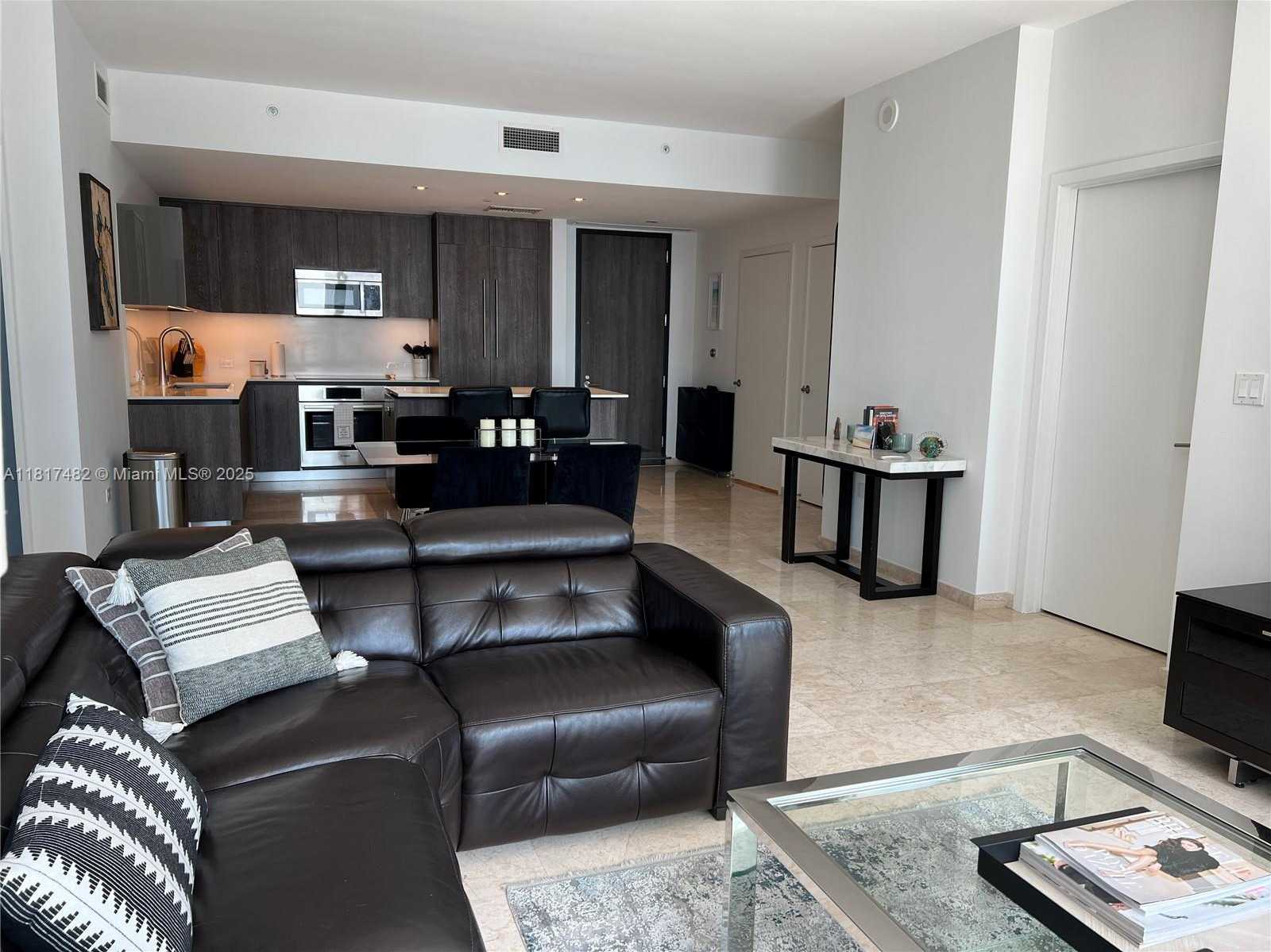 Small Image of 88 SOUTH WEST 7TH ST #2209, Miami Number 2