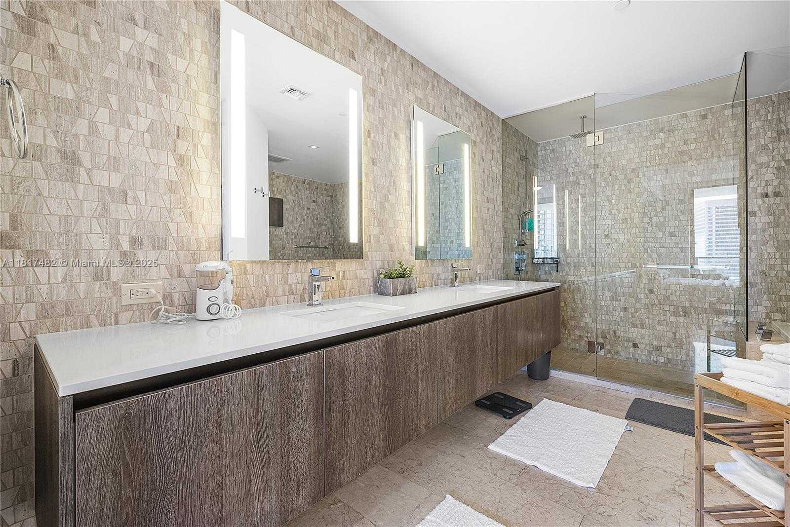 Small Image of 88 SOUTH WEST 7TH ST #2209, Miami Number 28