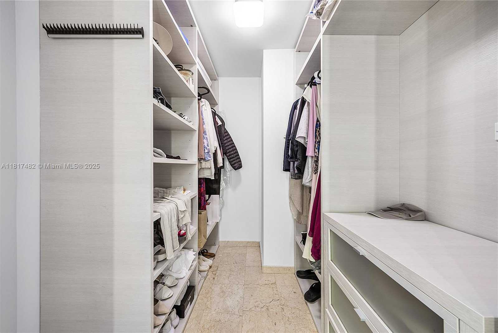 Small Image of 88 SOUTH WEST 7TH ST #2209, Miami Number 31