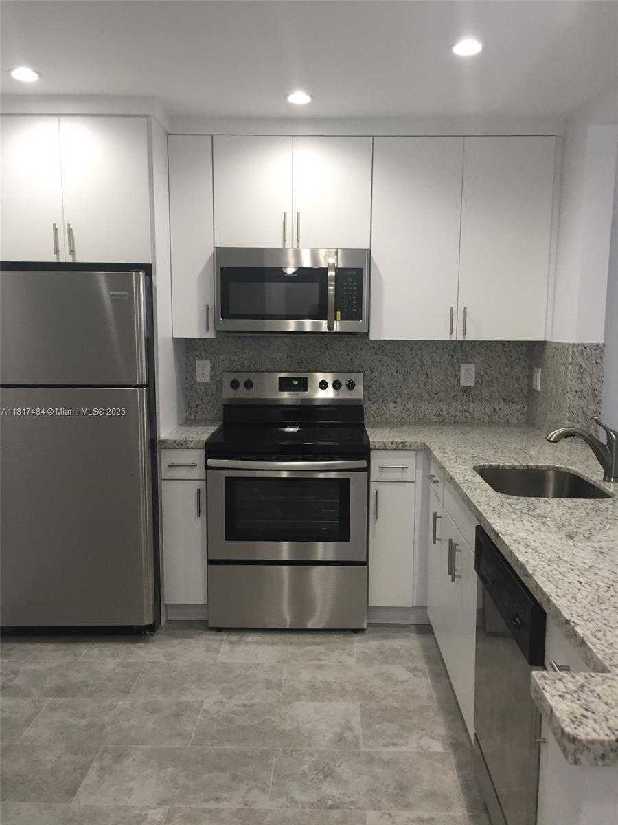 Small Image of 7840 CAMINO REAL #P312, Miami Number 3