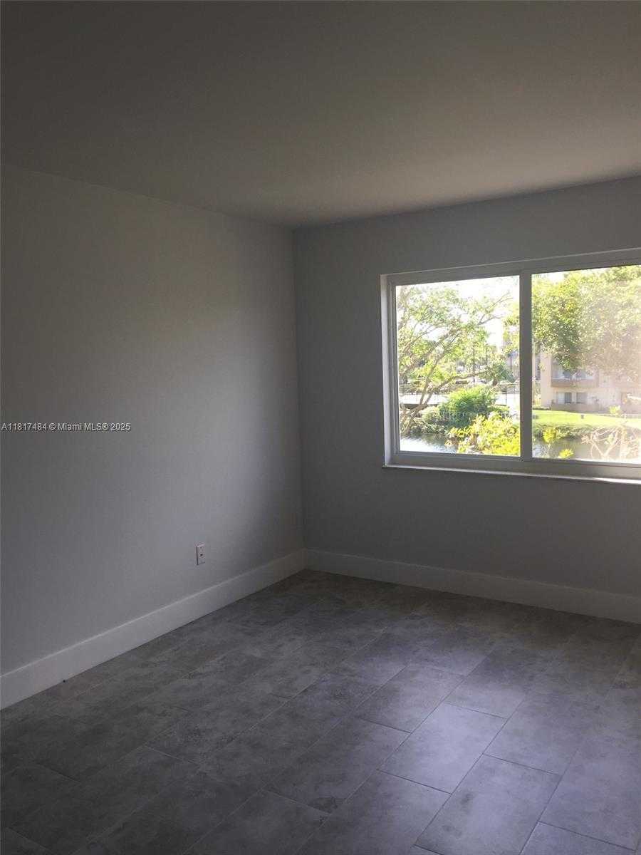 Small Image of 7840 CAMINO REAL #P312, Miami Number 6