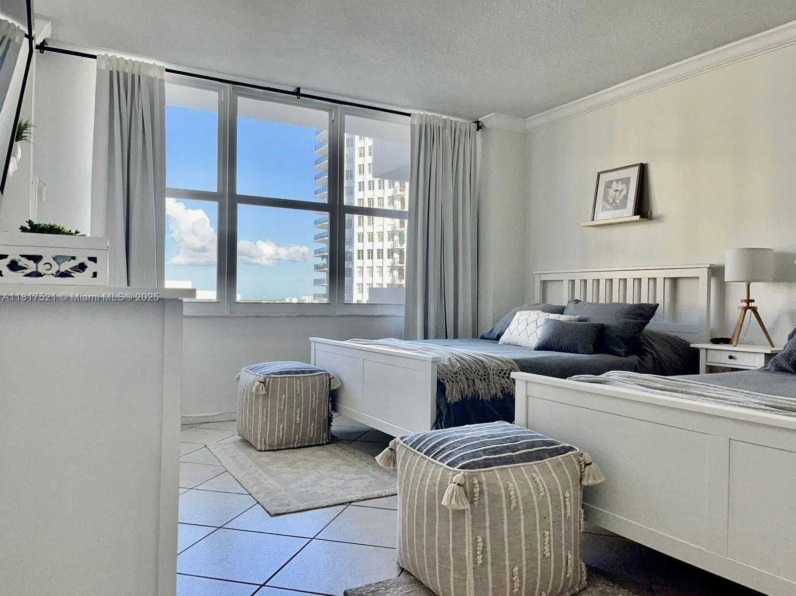 Small Image of 5601 COLLINS AVE #923, Miami Beach Number 28